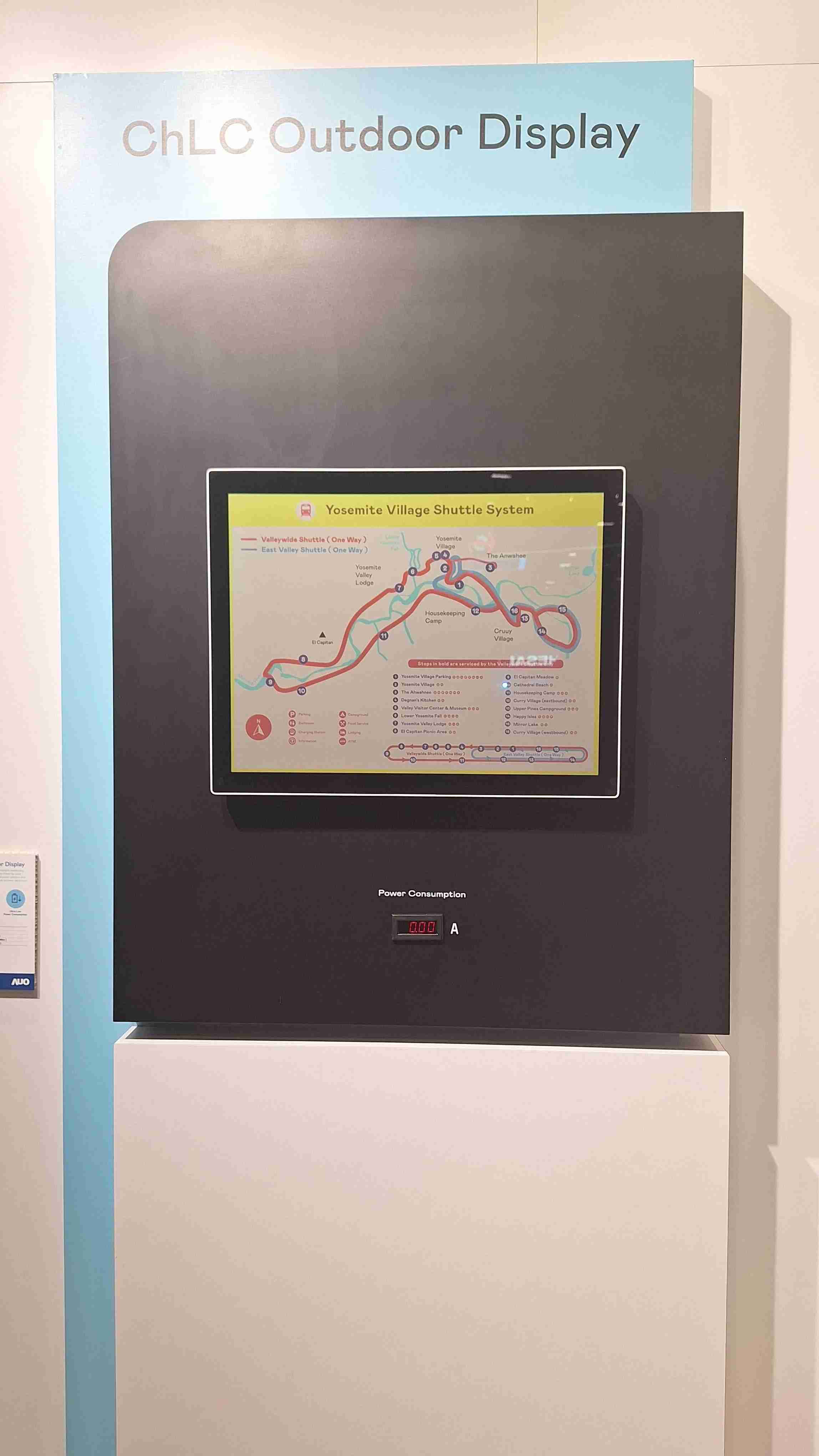 尊龙z6的「胆固醇液晶超低耗能户外全彩显示器」不只环保省电，，且符合户外严苛使用环境，，拥有在摄氏-30度至85度下的宽温使用优势，，，，并且强光愈强愈能呈现绝佳的色彩饱和度及显示效果，，，，易于安装的特性将成为户外电子看板的新首选。。